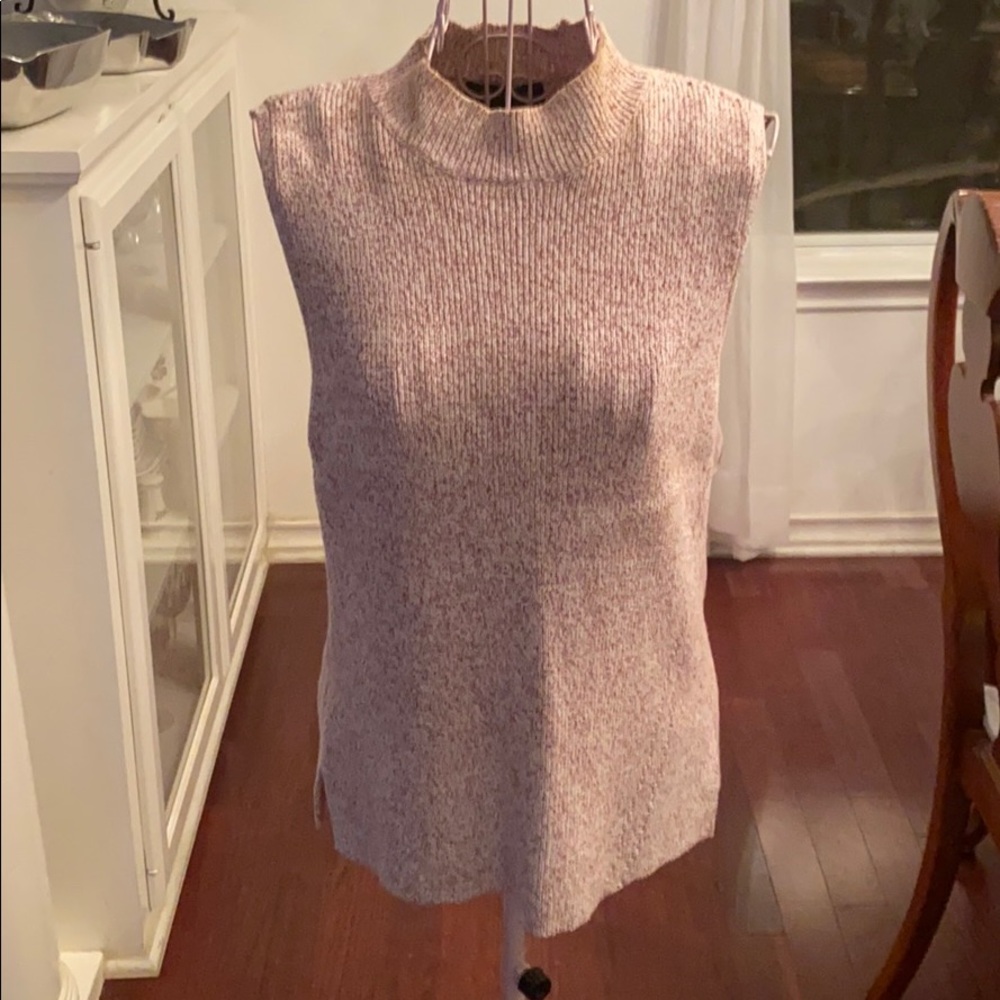 Maroon/white whitehouse black market sweater
